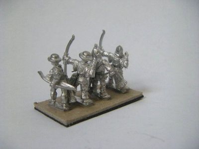 100YW Longbowmen
Longbowmen RMO-04 They come with separate bundles of arrows which need to be glued to the figures
Keywords: 100YW