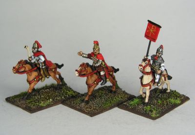 Patrician/Early Byzantine High Command (x 3)
painted by [url=http://www.atpainting.co.uk/]Andrew taylor[/url]
Keywords: LIR EBYZANTINE