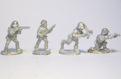 Swiss Crossbowmen & Handgunners
New castings from [url=http://www.donnington-mins.co.uk/]Donnington[/url], to be released at Salue 2009. These have a different sculptor to the "old" Donnington figures and will be sold under a different brand. Nice to see a kneeling crossbowman
Keywords: Swiss Medfoot