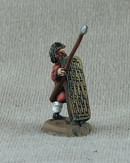 Sarmacizing Gothic  Spearman
Sarmacizing Goths from [url=http://shop.ancient-modern.co.uk/]Donnington[/url]. Figures painted by their painting service. SGF01 Spearman tunic, long spear, large wicker shield, advancing
Keywords: sarmatian gothcav