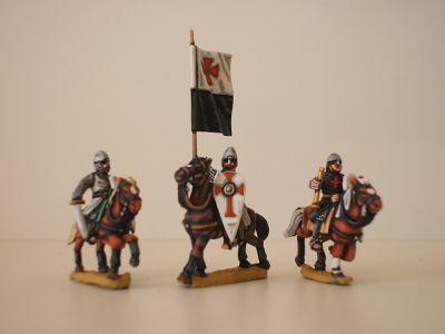 Mounted Templars Command - surcoat, no mantle (Officer, trumpet, flag bearer) - Flag pole not included
1150 to 1190 Crusader range from [url=http://www.legio-heroica.com/Crociati-en.html]Legio Heroica[/url] - pictures supplied by the manufacturer
Keywords: Crusader crusader latins efknights