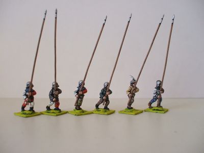 1450-90 Swiss Pikemen
Swiss from [url=http://www.legio-heroica.com]Legio Heroica[/url] images provided by the manufacturer. Pikemen, posterior ranks - 14 variants - pikes included (just some of them showed)
Keywords: Swiss