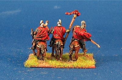 Romano British Cavalry
Painted by Bob in Edmonton [url=http://web.mac.com/bob.barnetson/iWeb/EWG/Welcome.html]His blog with more great painting is here[/url]
Keywords: LIR romano