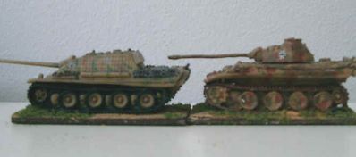 Panther & JagdPanther
Keywords: Compare